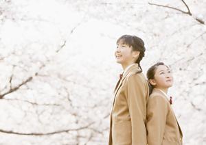 横浜駅近くの英会話スクールで実現する！短期間で英会話スキルを向上させる方法と体験レッスンのすすめ